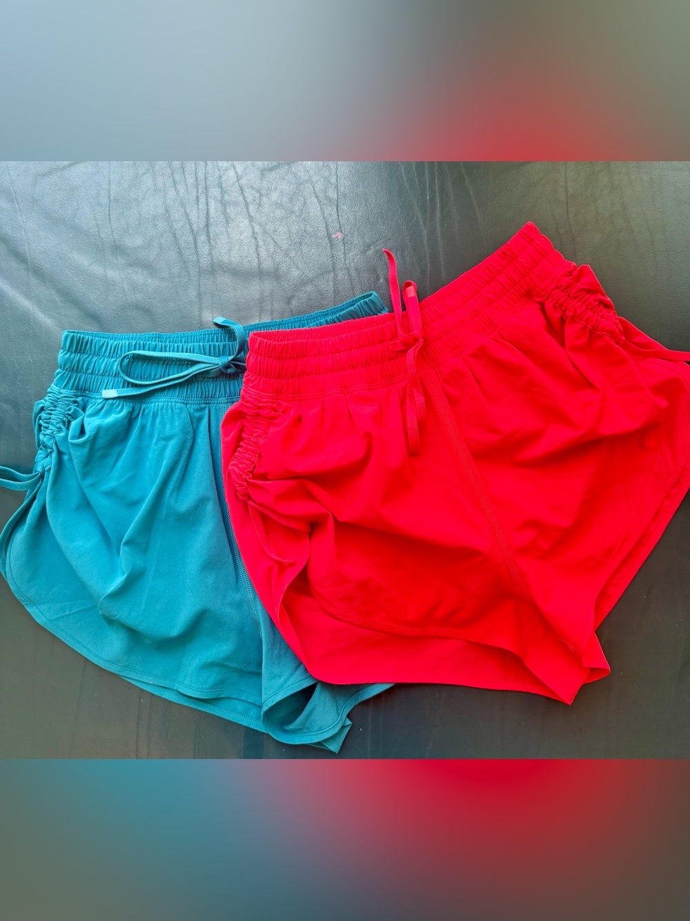 Lululemon XXXS Side Cinch 1.5” high waist - Teal & Red Glow shorts, NWOT